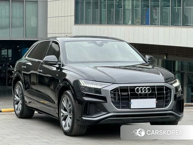 Audi Q8 2022 Черный из Китая, фото 6