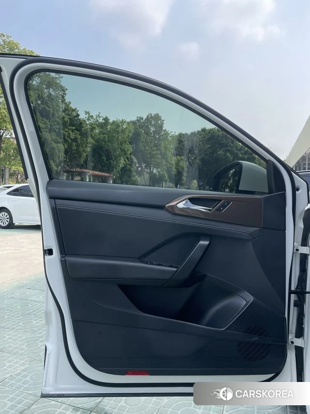 Volkswagen Tuyue 2023 Белый из Китая, фото 6