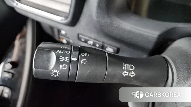 Nissan Leaf (ZE1) 2019 Белый из Кореи, фото 6