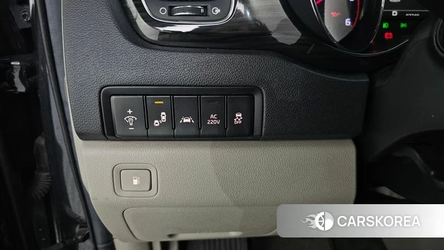 Kia The New Carnival 2019 Серый из Кореи, фото 6