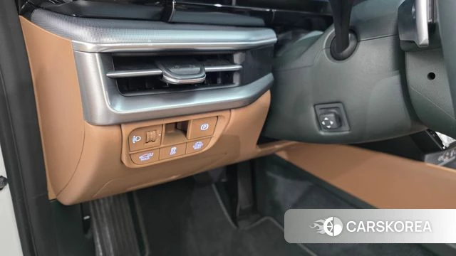 Hyundai Grandeur Hybrid (GN7) 2023 Белый из Кореи, фото 6