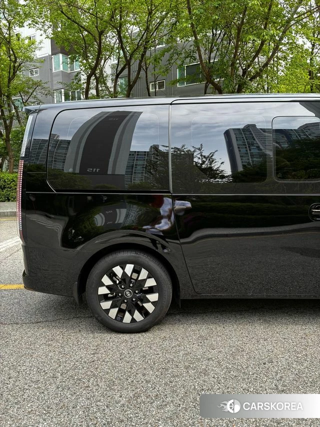 Hyundai Staria 2025 Черный из Кореи, фото 6