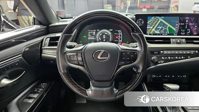 Lexus ES300h 7th generation 2019 Белый из Кореи, фото 6