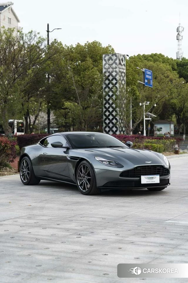 Aston Martin DB11 2018 Зеленый из Китая, фото 6