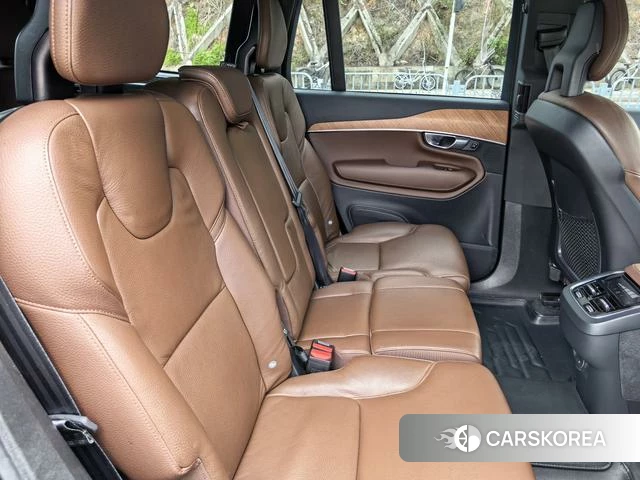 Volvo XC90 2021 Черный из Китая, фото 6