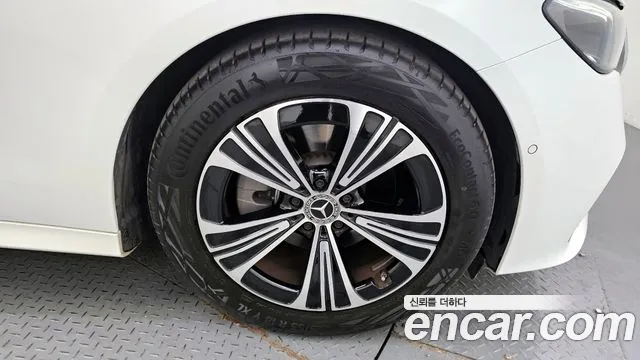 Mercedes-Benz E-Class W214 id 2681070 из Кореи 6