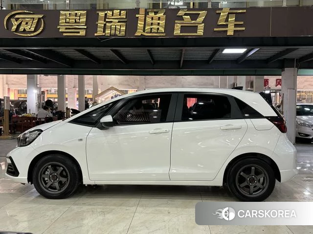 Honda Fit 2022 Белый из Китая, фото 6