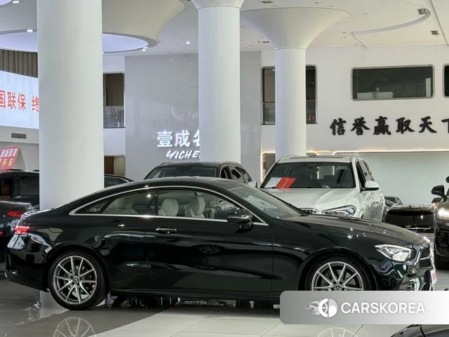 Mercedes-Benz E-class (imported) 2023 Зеленый из Китая, фото 6