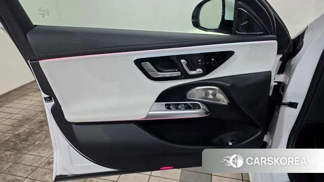 Mercedes-Benz E-Class W214 2025 Белый из Кореи, фото 6