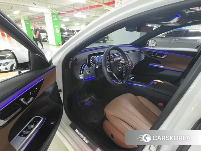 Mercedes-Benz E-Class W214 2024 Белый из Кореи, фото 6