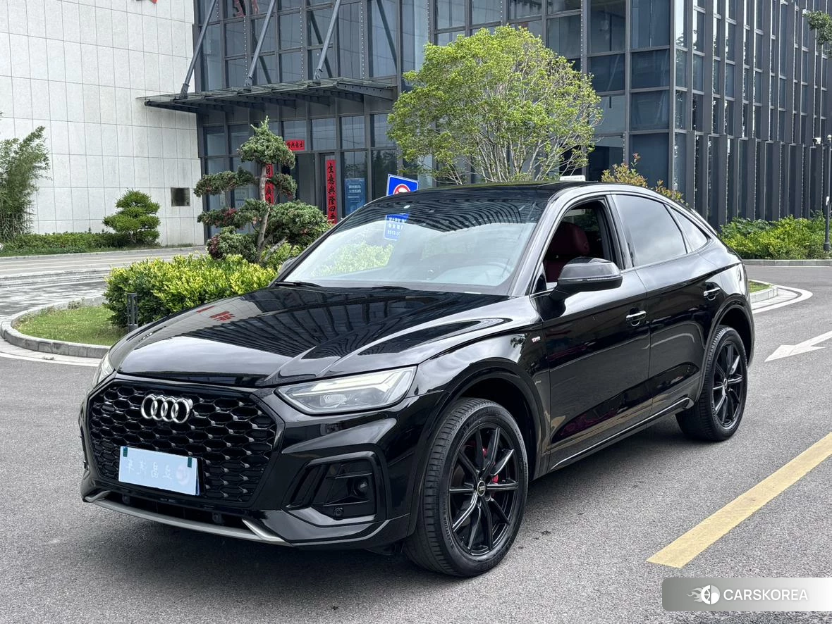 Audi Q5L Sportback 2020 Черный из Китая, фото 6
