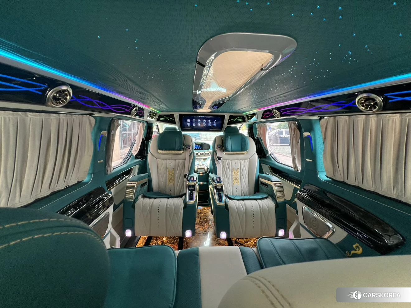 Mercedes-Benz Vito 2023 Шампань из Китая, фото 6
