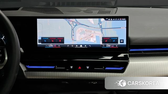 BMW 5 Series (G60) 2024 Белый из Кореи, фото 6