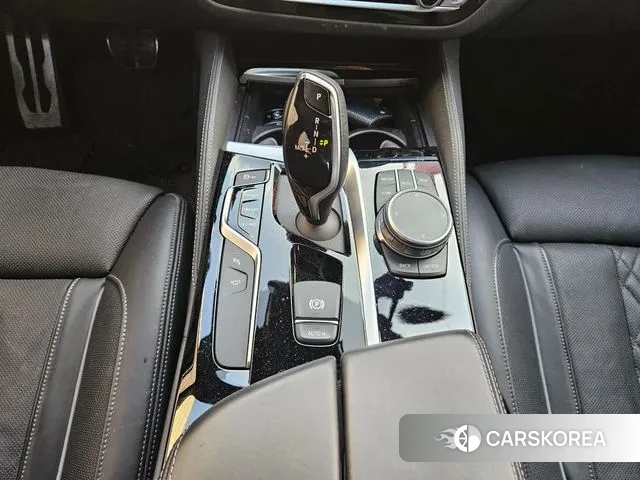 BMW 5 Series (G30) 2020 Серый из Кореи, фото 6