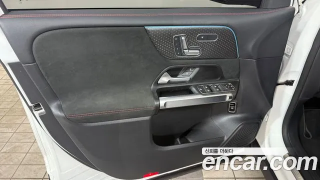 Mercedes-Benz GLB-Class X247 2024 Белый из Кореи, фото 6