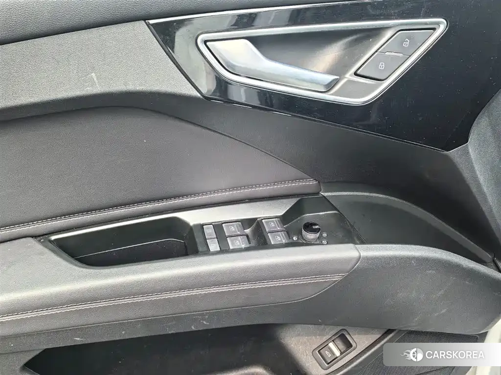 Audi Q4 e-tron 2025 Белый из Китая, фото 6