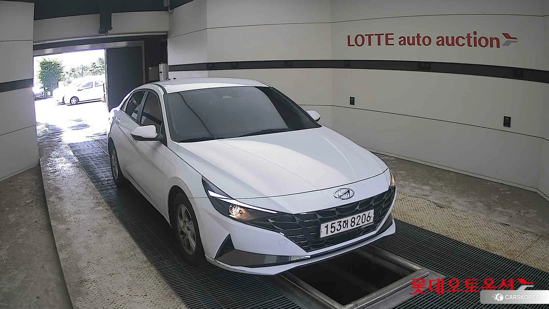 Hyundai Avante 2021 Polar White из Кореи, фото 6