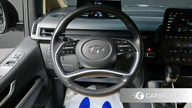 Hyundai Staria 2023 Серебряный из Кореи, фото 6