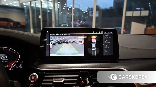 BMW 5 Series (G30) 2023 Белый из Кореи, фото 6