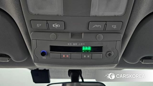 Hyundai The New Grand Starex 2021 Желтый из Кореи, фото 6