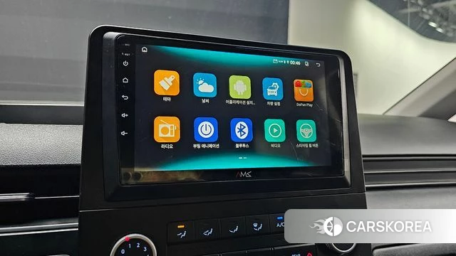 Hyundai Staria 2022 Белый из Кореи, фото 6