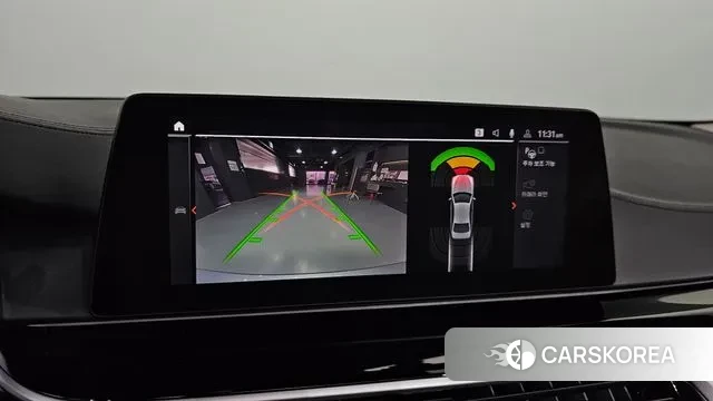 BMW 5 Series (G30) 2020 Светло-серебряный цвет из Кореи, фото 6