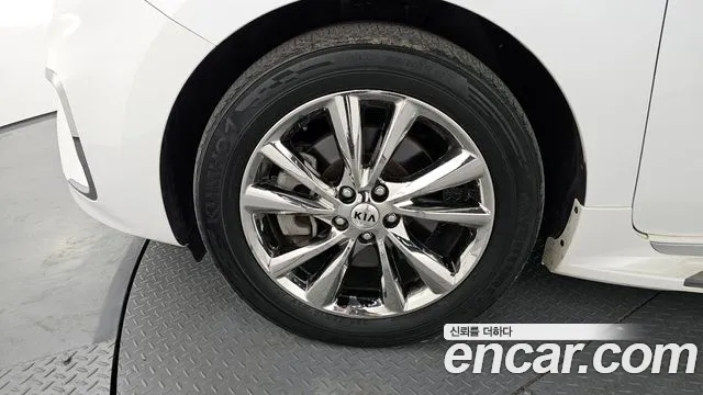 Kia The New Carnival 2018 Белый из Кореи, фото 6