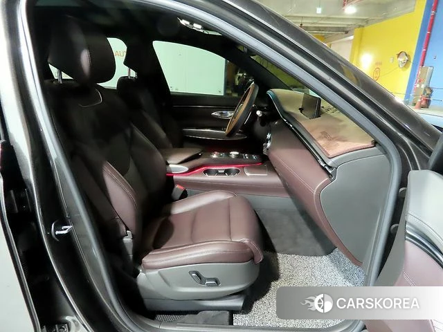 Genesis GV70 2024 Серый из Кореи, фото 6