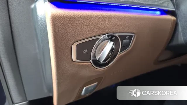 Mercedes-Benz E-Class W213 2023 Синий из Кореи, фото 6