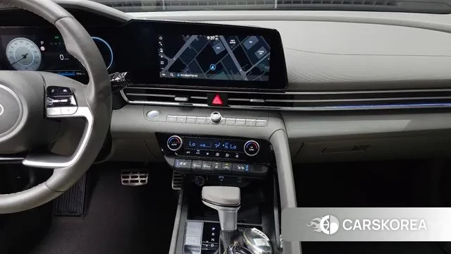 Hyundai The New Avante (CN7) 2023 Белый из Кореи, фото 6