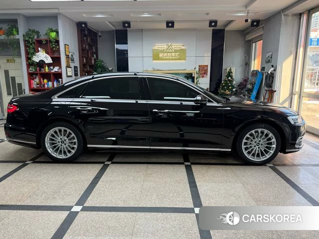 Audi A8 2021 Черный из Китая, фото 6