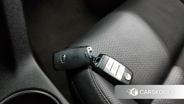 Kia Sportage The Bold 2018 Синий из Кореи, фото 6