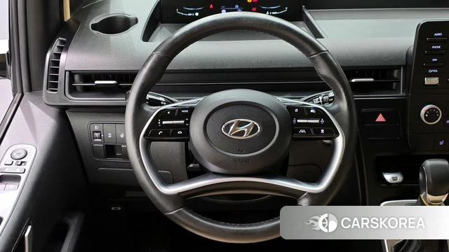 Hyundai Staria 2023 Белый из Кореи, фото 6