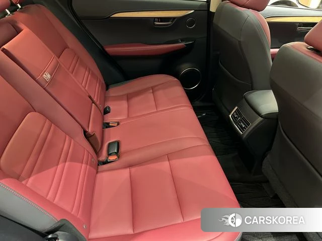 Lexus NX 2021 Серебристо-серый из Китая, фото 6
