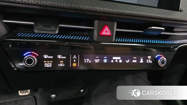 Kia EV6 2023 Черный из Кореи, фото 6