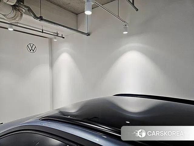 Volkswagen ID.4 2023 Небесно-голубой из Кореи, фото 6