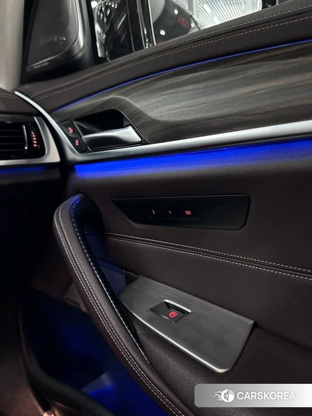BMW 5 series 2021 Черный из Китая, фото 6