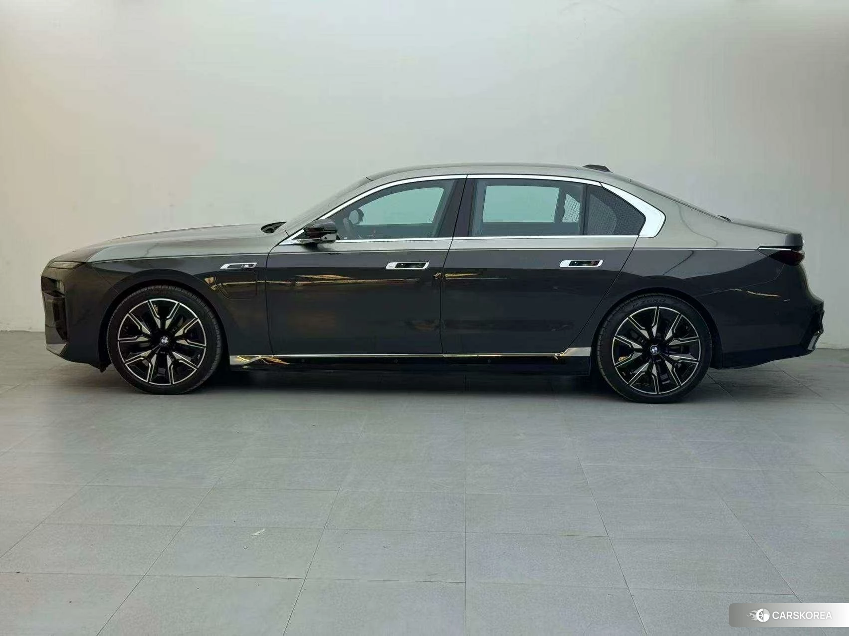 BMW i7 2023 Черный из Китая, фото 6