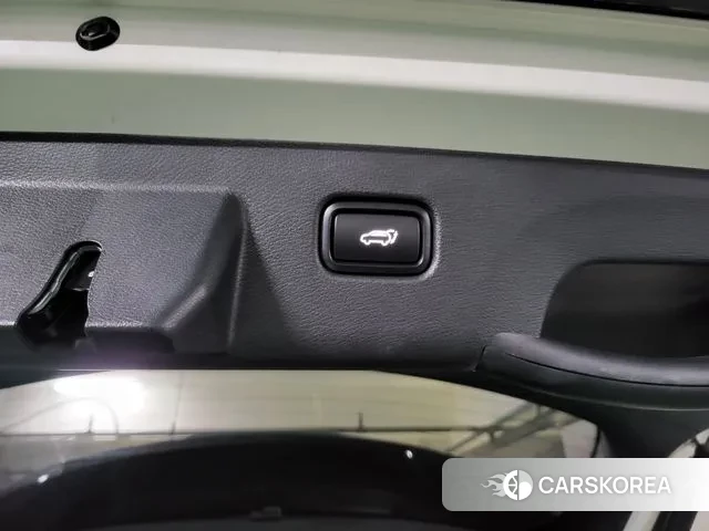 Kia Sportage 5th Generation 2023 Белый из Кореи, фото 6