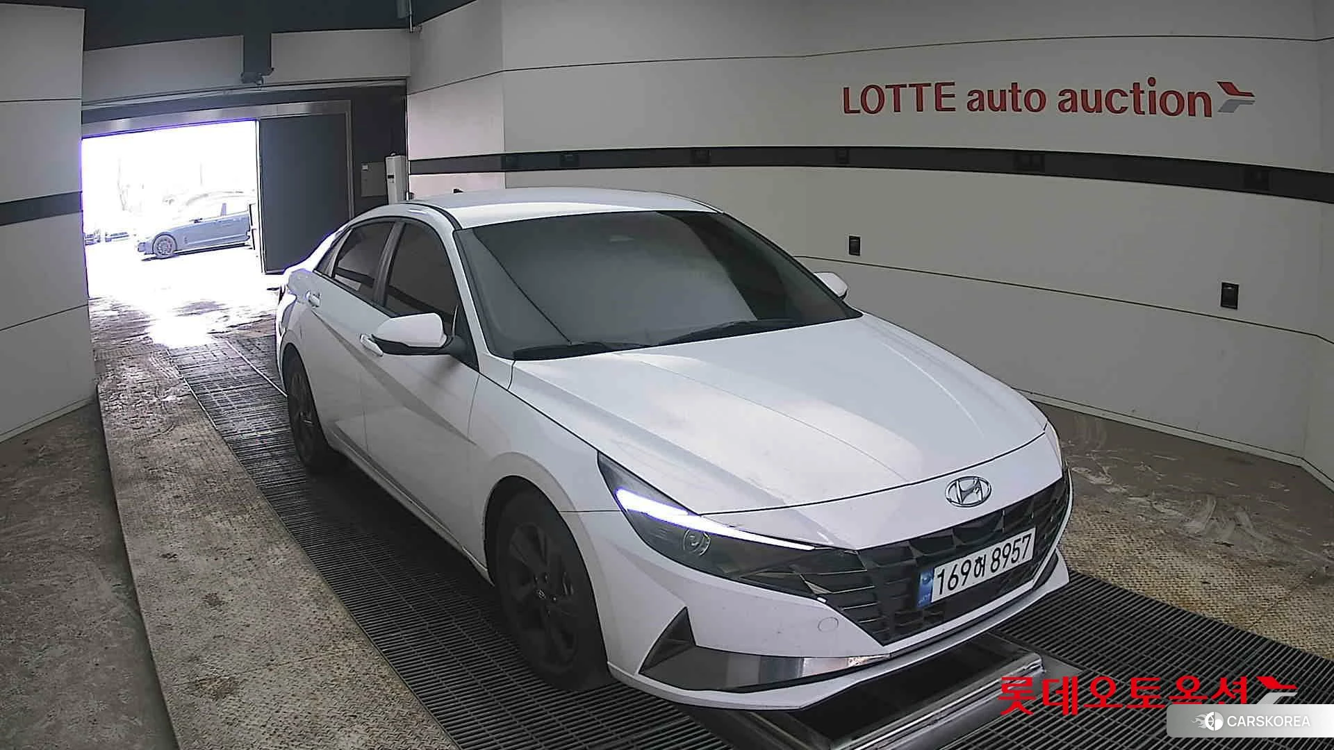 Hyundai Avante 2023 Polar White из Кореи, фото 6