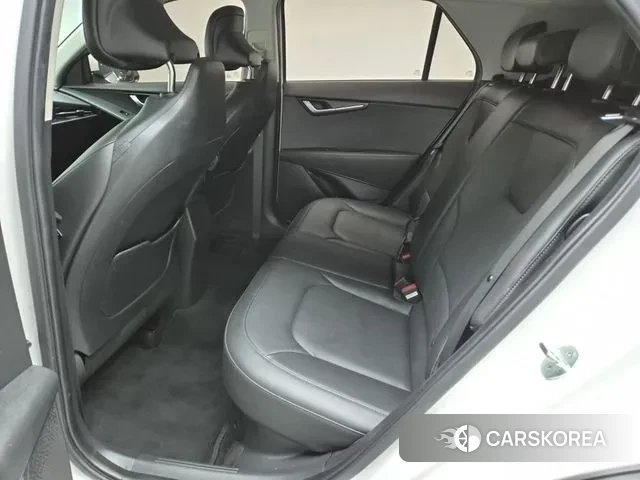 Kia Di Ol Nu Niro 2022 Белый из Кореи, фото 6