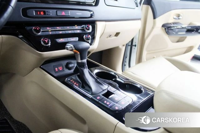 Kia The New Carnival 2020 Белый из Кореи, фото 6