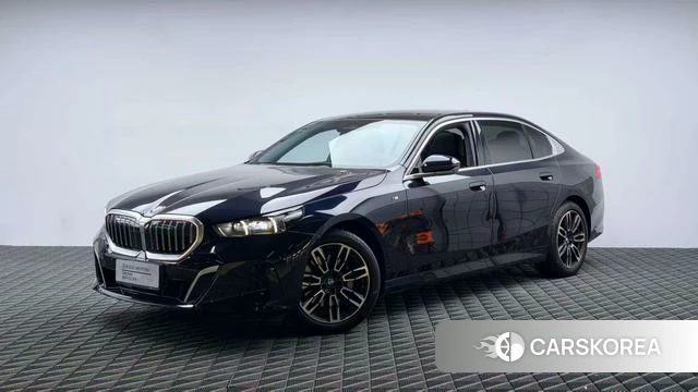 BMW 5 series 2024 Черный из Китая, фото 6