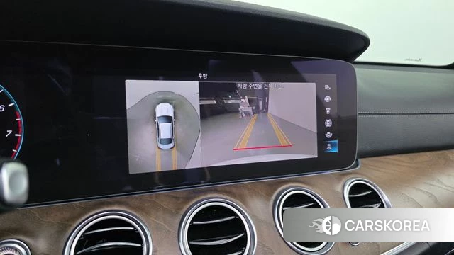 Mercedes-Benz E-Class W213 2022 Белый из Кореи, фото 6