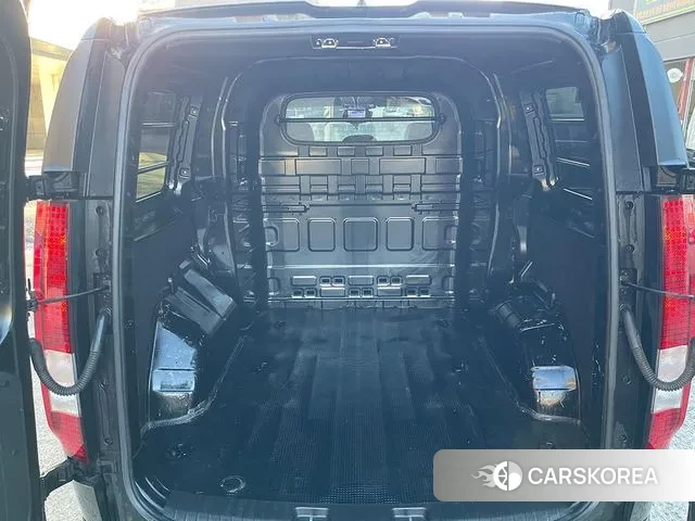 Hyundai Staria 2022 Черный из Кореи, фото 6