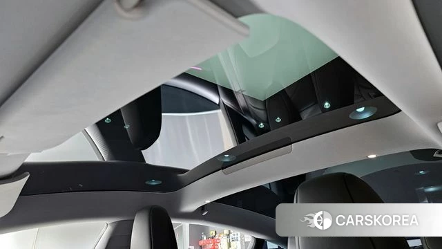 Tesla Model 3 2024 Белый из Кореи, фото 6