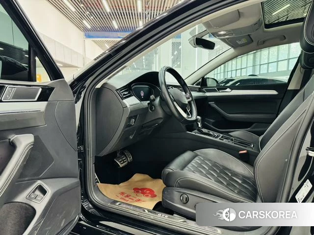 Volkswagen Magotan PHEV 2022 Черный из Китая, фото 6