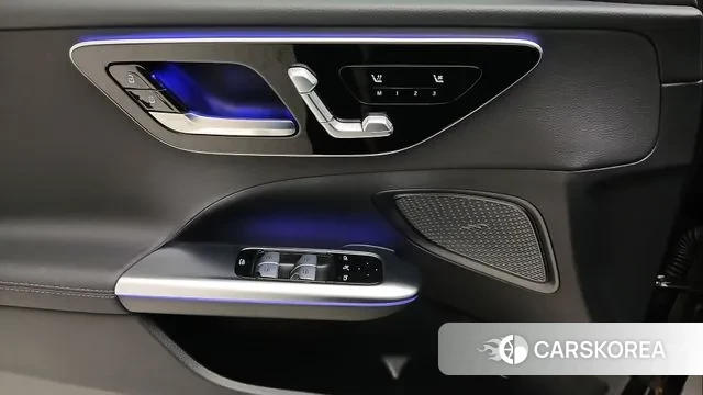 Mercedes-Benz C-Class W206 2025 Черный из Кореи, фото 6