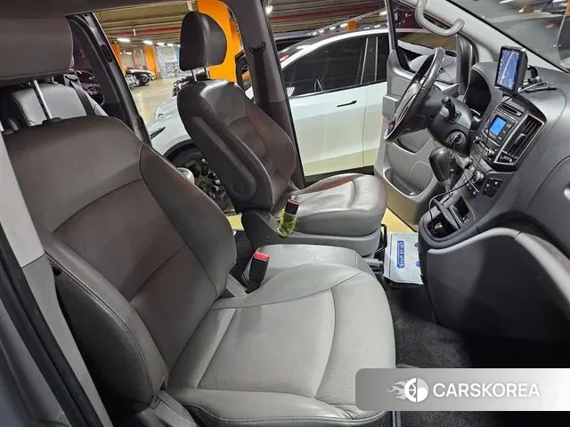 Hyundai The New Grand Starex 2019 Серый из Кореи, фото 6