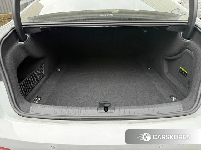 Audi A6 (C8) 2021 Белый из Кореи, фото 6